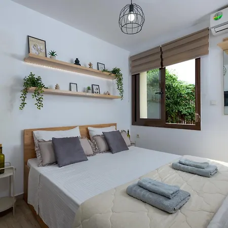 Apartman Parko *